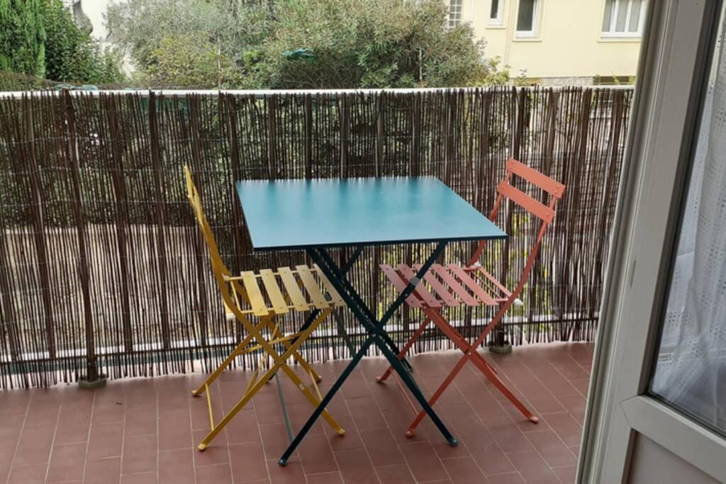 Agreable Logement Proche De La Gare Et Du Polygone Apartment Beziers Exterior photo
